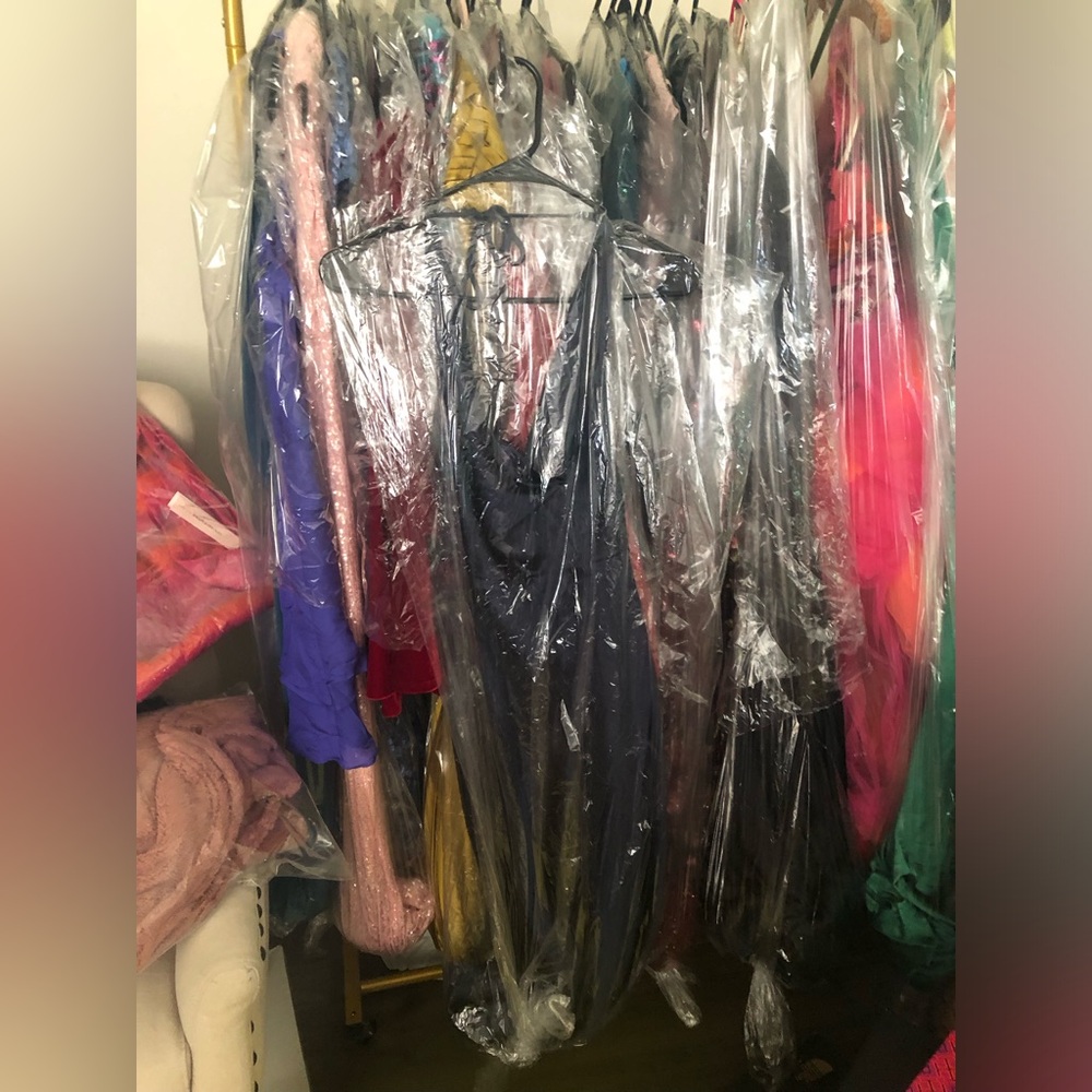 Sophisticated Backless Navy Dress - Picture 4 of 10